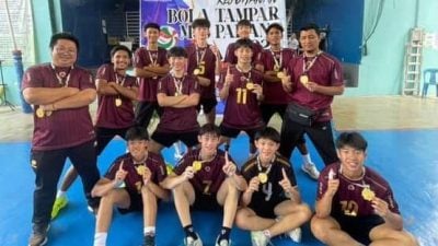 东彭排球18岁以下学联赛 文冬男队摘首枚金 女队夺铜
