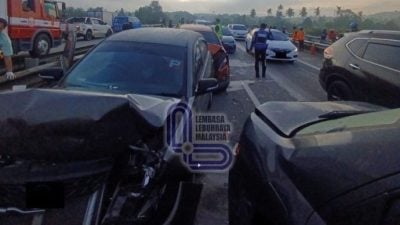 槟城北海居林高速公路 13车2摩托连环撞