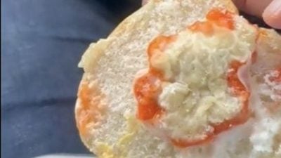 视频| “3令吉汉堡连肉饼都看不到！” 家长怒批学校食堂食物又贵又差