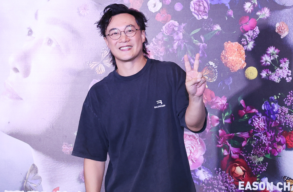 “不顾爸反对”决心出道唱歌 陈奕迅爱女加盟华纳音乐