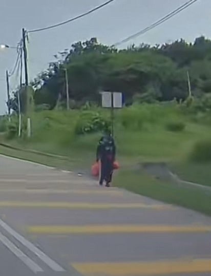 “想起我妈妈” 司机U转让老妇搭顺风车