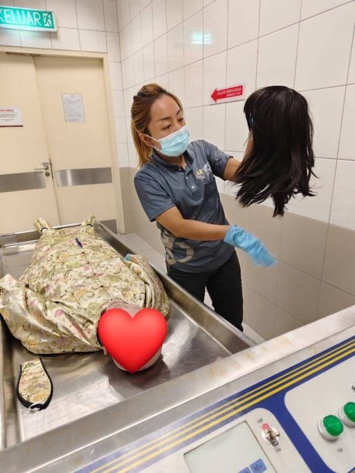 “请记得戴上她的皇冠！” 殡葬师揭冷藏柜怪声背后故事