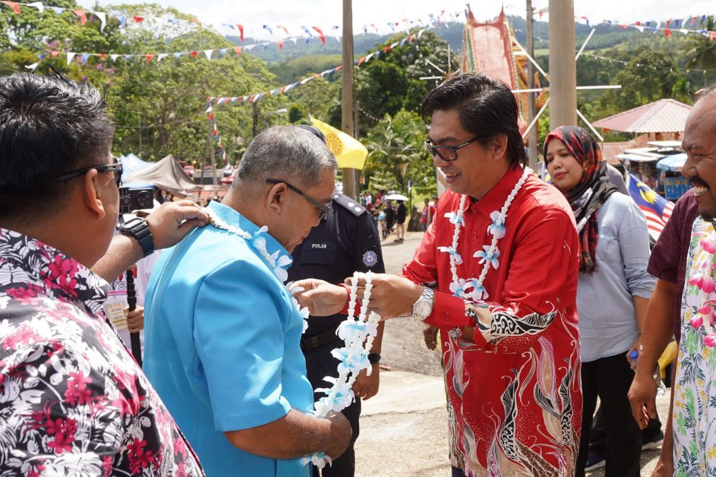 《我们》主 / “水为桥 送祝福” 马来西亚泼水节展现族群共融之美