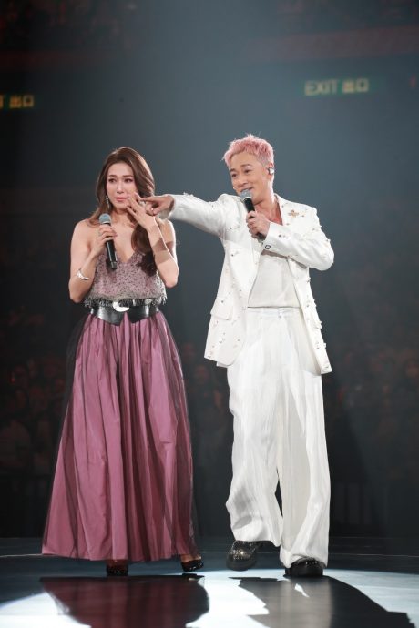 《溏心风暴》CP复活! 锺嘉欣闻林峰喊“常在心”秒泪崩