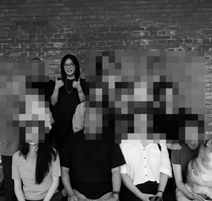 与前夫香港旧居遭拍卖 赵薇手臂惊现不明肿块