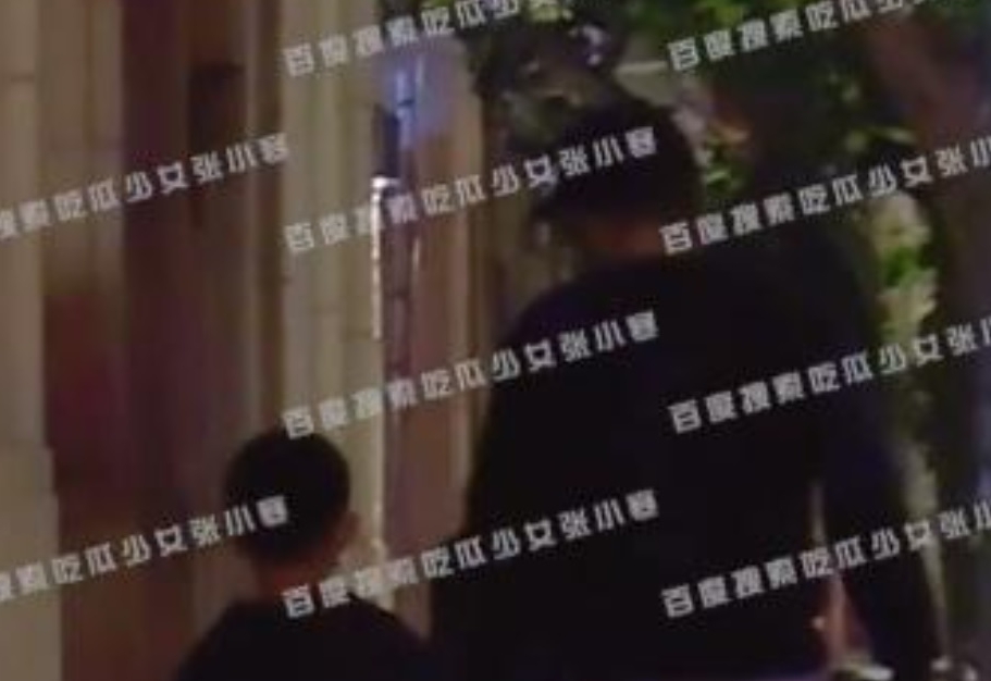 与导演赵德胤拍电影擦出火花　赵丽颖恋情曝光？