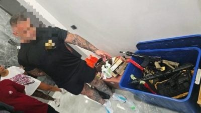 专抢同胞豪宅养狮子 澳黑帮头目普吉落网
