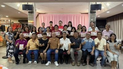 而连宋华小庆祝教师节 感激教师付出