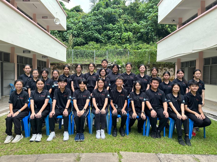 淡属学记6月8日举办《粽香墨韵》书法比赛