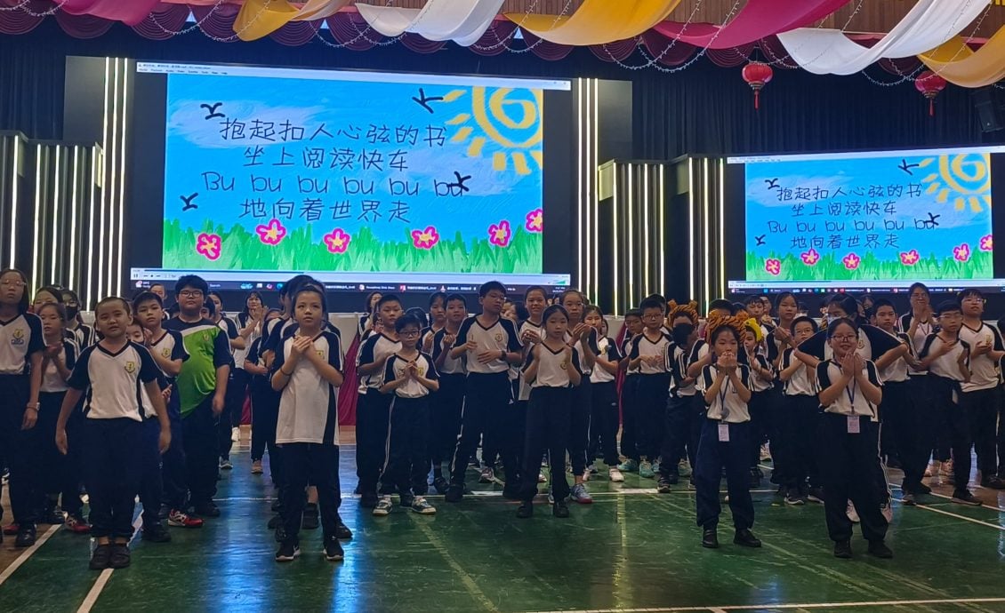东(已发布):文德甲中华小学(二)校书香欢乐营 校园弥漫浓浓书香和文学浪漫气息