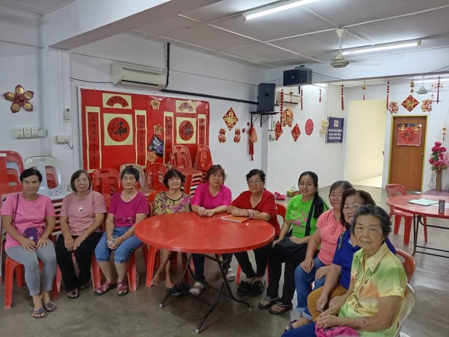 东(已签发):马华瓜拉吉挠支会妇女组508举办母亲节聚餐