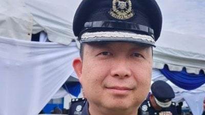 持刀劫匪破门行窃 警方15小时内捉拿3名嫌犯归案