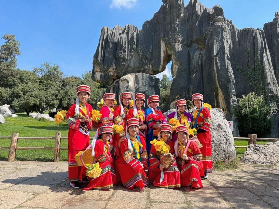 东(已签发):马中免签90天,无助旅游,有益于探亲和商务。