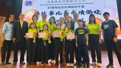 黄达柱：宪法赋予奉行信仰自由自主 一小撮极端分子不断挑战法律