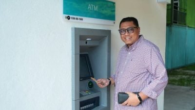 罗京设首个ATM  原住民存取钱免长途跋涉