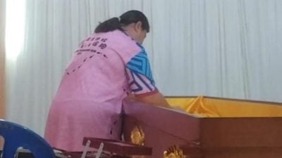 送行逝者安抚生者 不缺席    殡葬业者母亲节无休