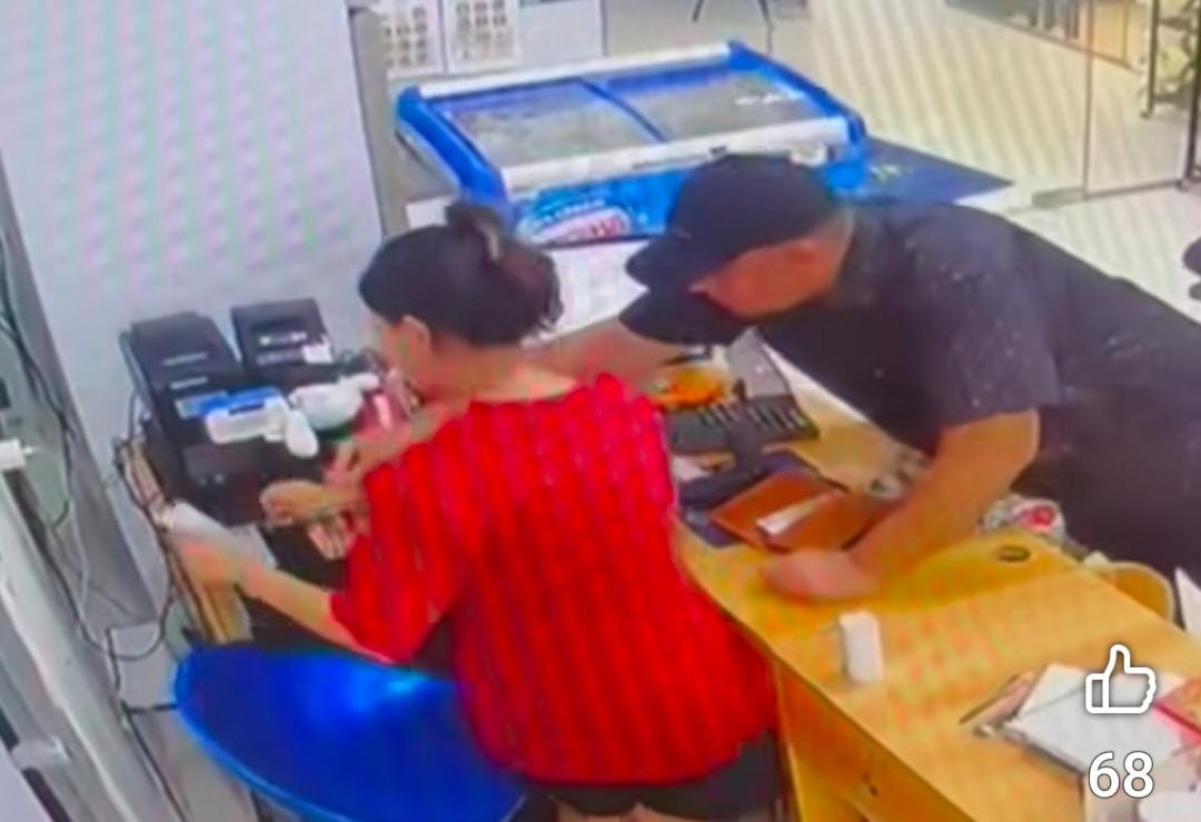 东:中东男女求看100令吉 店员机警不让夺钱