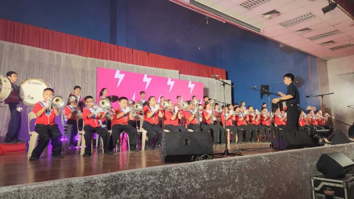 东:中华维新110周年回校日圆满落幕