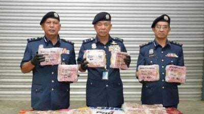 丹关税局突击甘榜乐沙 车内起获值58万毒品