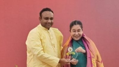 国际人道慈善组织创办人授奖予直凉老人院