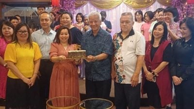 关丹中菁华小董事长林锦志 勉励老师们要“快乐教学”