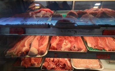 东:已签发:猪肉相关业者支持生猪肉设置顶价的建议