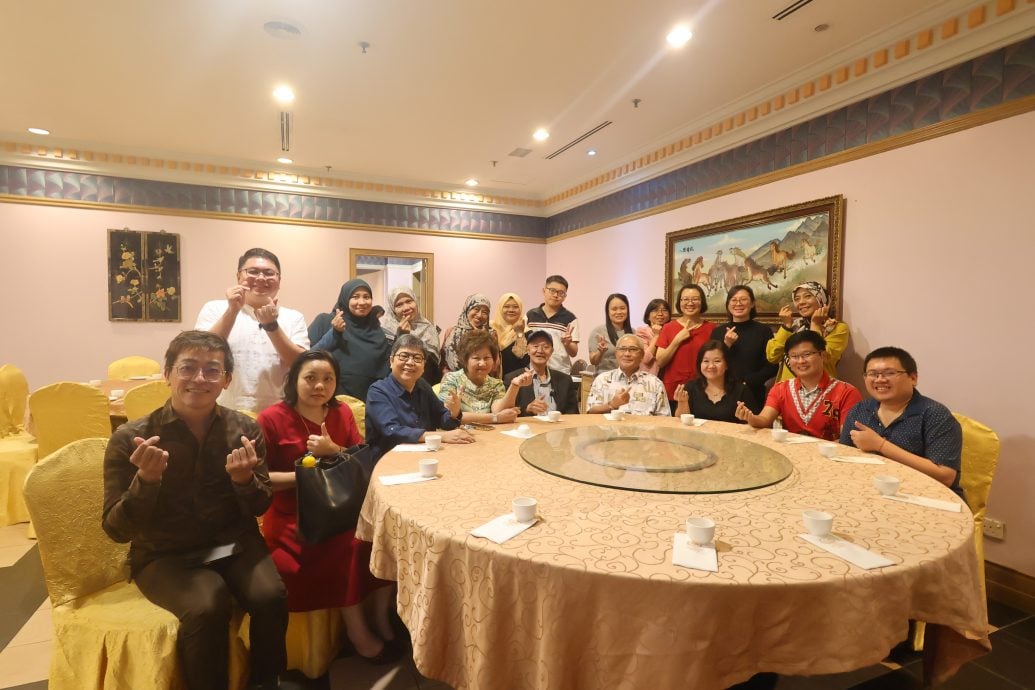 东:已签发:班珍华小董事长拿督朱源安指出,针对迁校事宜,董事部目前有接洽2块土地地主,但还未有最终定案
