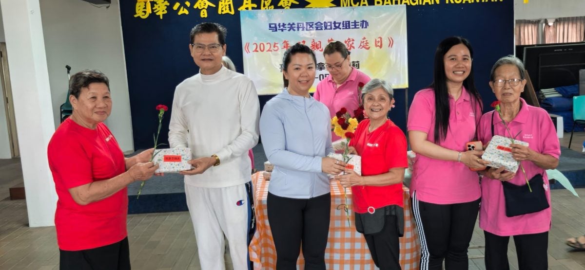 东：已签发：马华关丹区会妇女组主席郑春子认为，马华虽然在上一届大选中成绩不尽理想，但马华没有被击倒