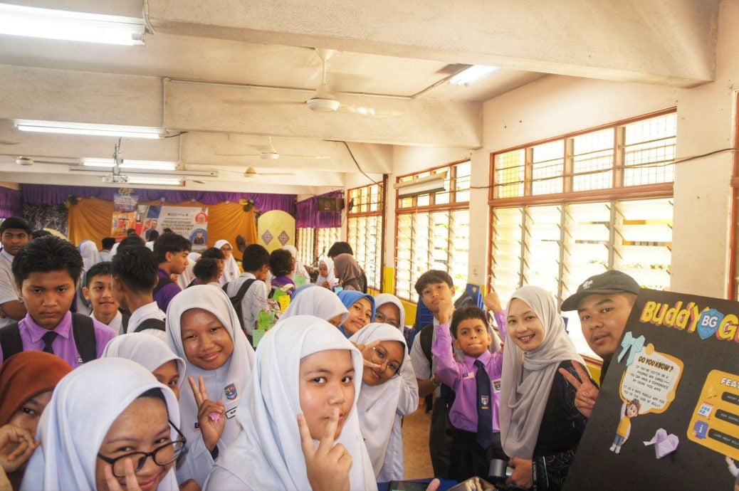 东:已签发:马来西亚国际伊斯兰大学(IIUM)与英迪拉马哥打第二国中携手合作,通过健康教育项目应对青少年遭欺凌问题