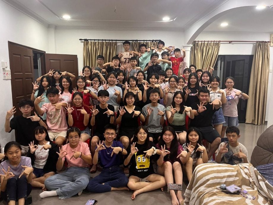 东:年轻人版/淡属学记队于华人新年期间举办了年度团圆饭活动,今年的主题为“归心如诗”。