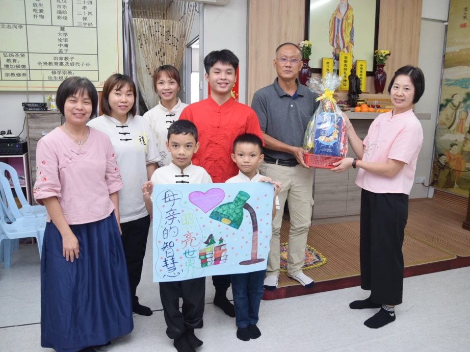 东：彭亨关丹圣贤教育中心理事改选  林美蓉当选主席
