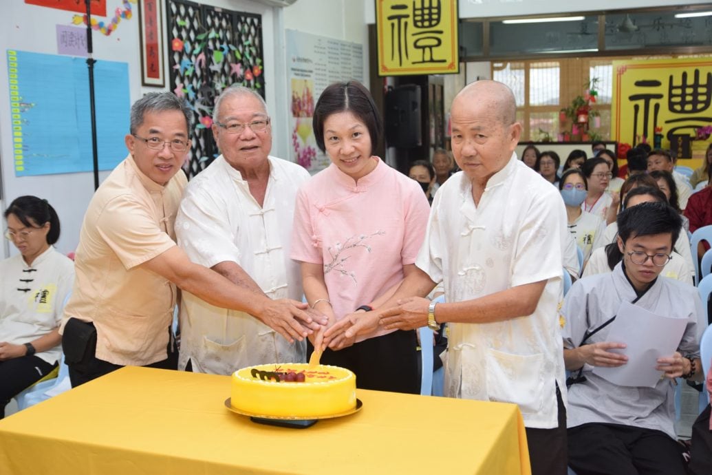 东:彭亨关丹圣贤教育中心理事改选 林美蓉当选主席