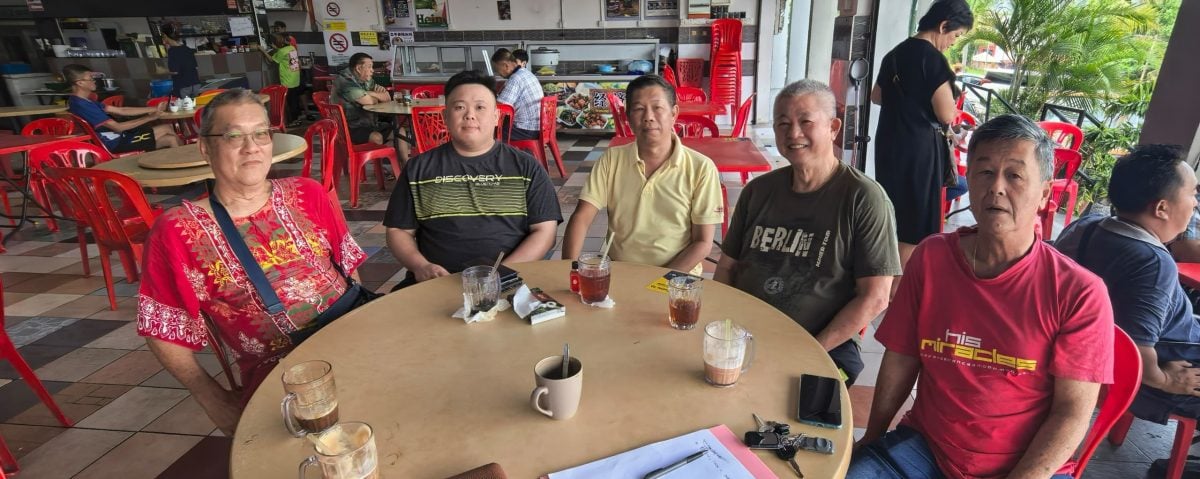 东:明天见报必刊:已签发:关丹屠业肉商公会宣布,从5月20日(周二)起,猪肉每公斤调涨2令吉