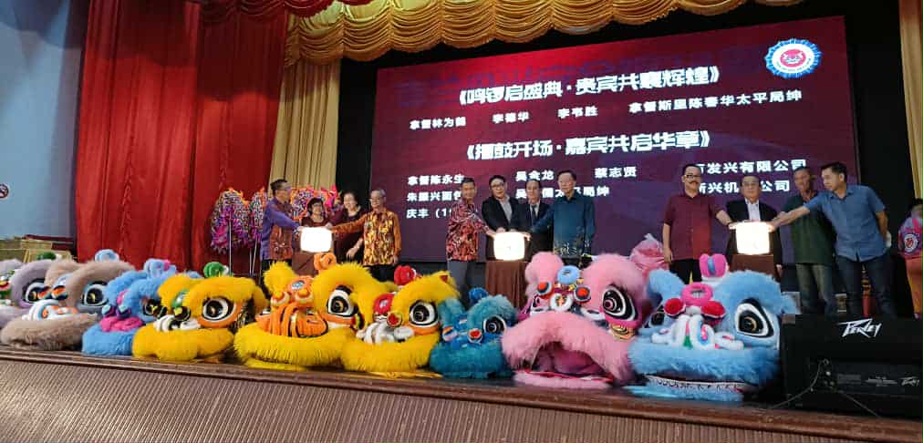 东:马来西亚兴安总会总会长拿督林为鹤透露,有数据显示,龙年的华裔新生儿人数是8万5000,隔年的新生儿人数却减少一半,他直指,这不是一个好现象。