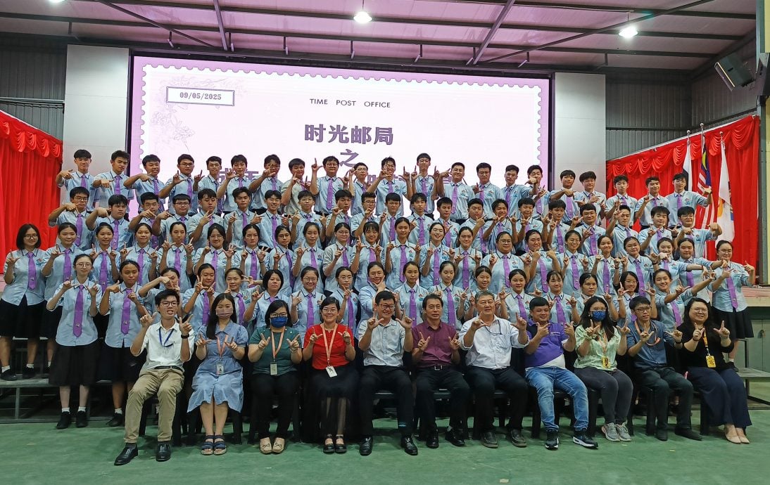 东:(已签发)关中成年礼温情上演 含泪念家书动人心弦