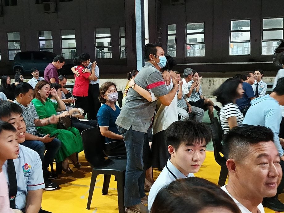 东：（已签发）关中成年礼温情上演 含泪念家书动人心弦