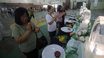 劳勿慈济三合一浴佛庆典，吸引逾千人参与
