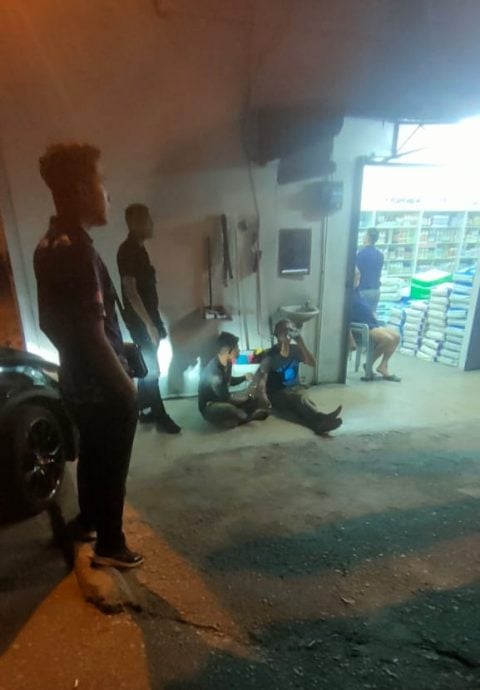 东:(已签发)窃贼偷电话线摩托车,警捕2人3逃脱