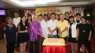 邹宇晖：文娱活动凝聚社区    歌唱发扬孝亲精神值赞扬  