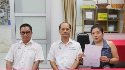 阿窿晒全家照片污蔑是骗子 女理发师澄清没欠钱