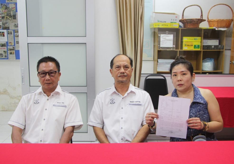 东:(已签发)阿窿把家人照片放上社媒污蔑是骗子,女理发师澄清没欠钱