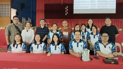 中华维新小学家教协会改选 黄国森卸任主席交棒新生代