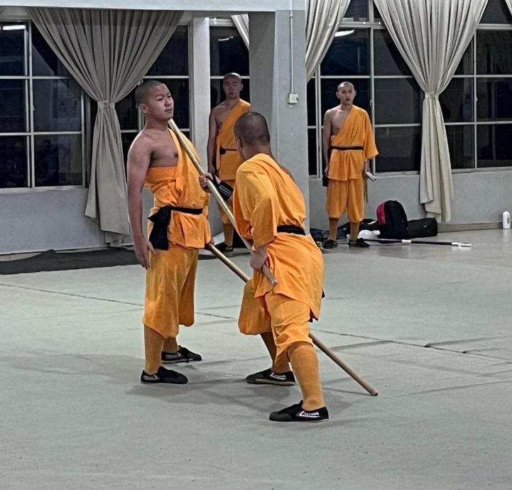 中国泉州南少林寺代表团莅临晋巷华小进行武术交流