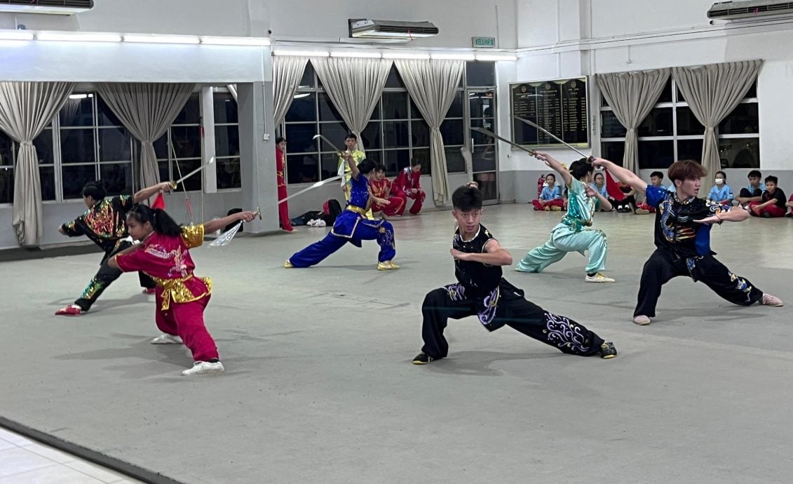 中国泉州南少林寺代表团莅临晋巷华小进行武术交流