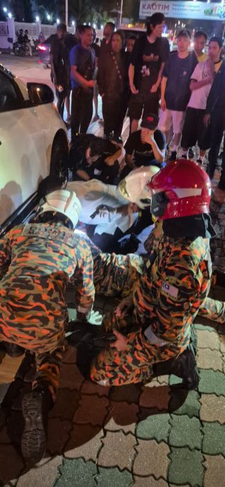 中国滑板选手从高处跃下 闯入马路被车撞重伤