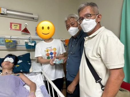 中学生攀墙捡物酿意外 家人求助市议员筹药费