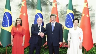 习近平：中国巴西要旗帜鲜明反对单边主义 霸凌行径