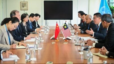人居署大会马中举行双边会谈 加强住房城乡建设合作