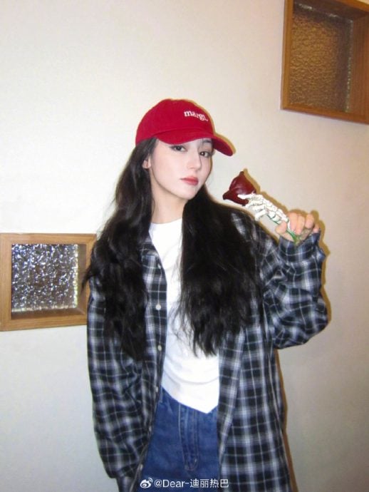 从开机拍到杀青 迪丽热巴稳坐《女足》女一？