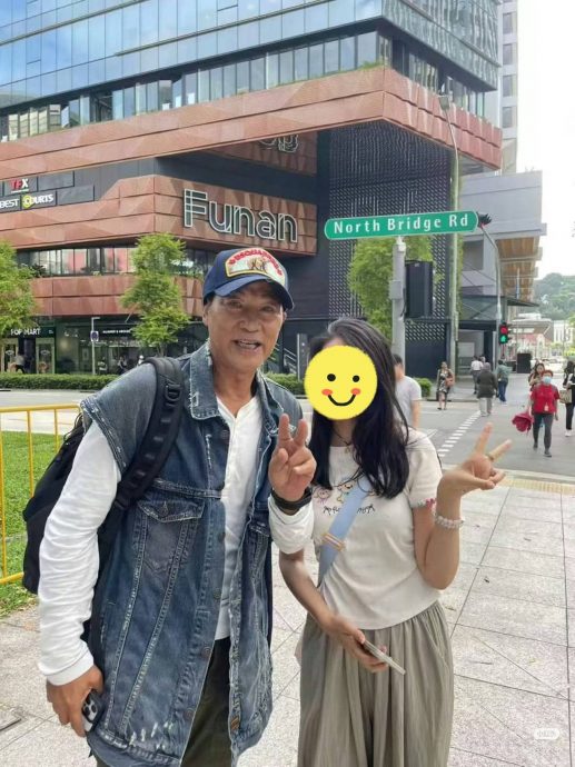  任达华新加坡看秀被捕获 垃圾桶旁抽烟引发讨论